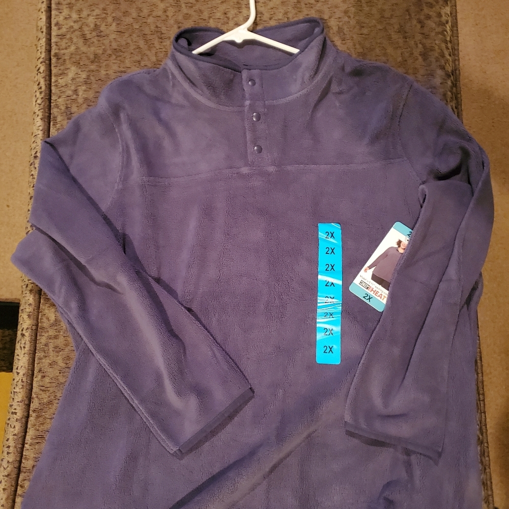 NEW! Plus Size 2x Pullover